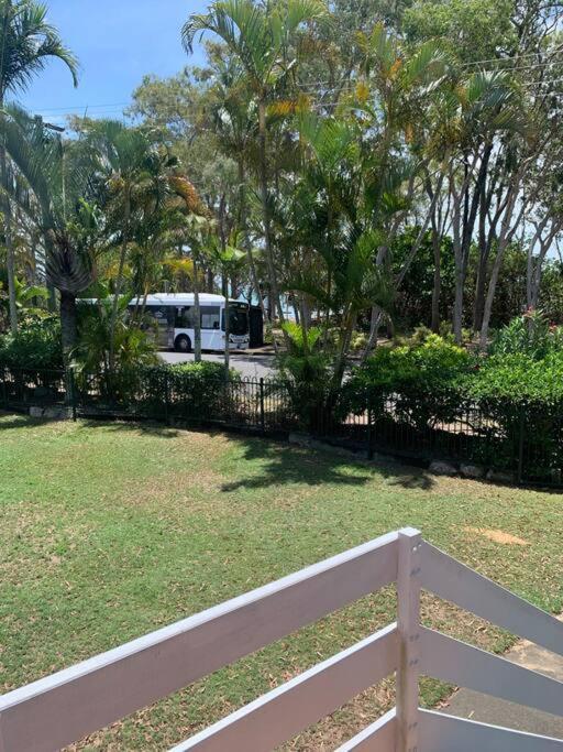 Beachfront At Silver Sands Hervey Bay Eksteriør bilde